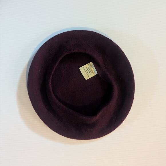 Vintage Importina Genuine Basque Beret – Plum with Art Deco Lady Motif - Picture 3 of 4